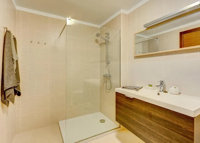 Horno 2a034 * Плайя-Парайсо (Тенерифе)